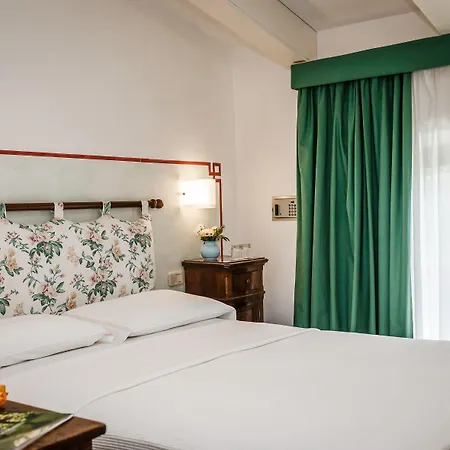 Acquaviva 3* Montemerano